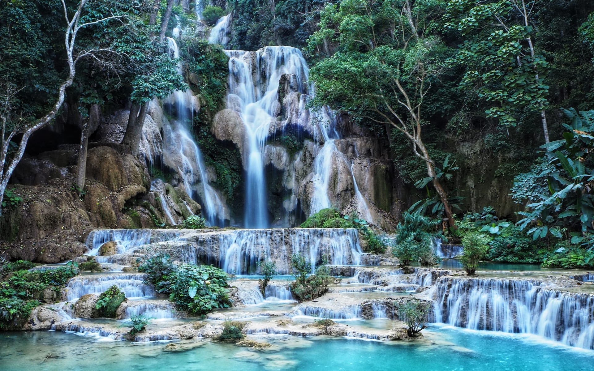 Kuang_Si_Waterfall__Laos_Free_Stock_Images_Unsplash_2020_CCSimone_Fischer-Q6W9PV17ZLg_ijqlm5