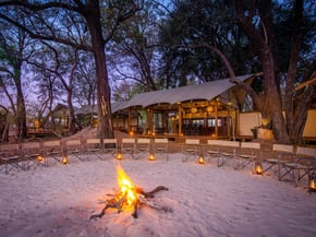 kwara_camp_botswana_firepit_anmqo4-3