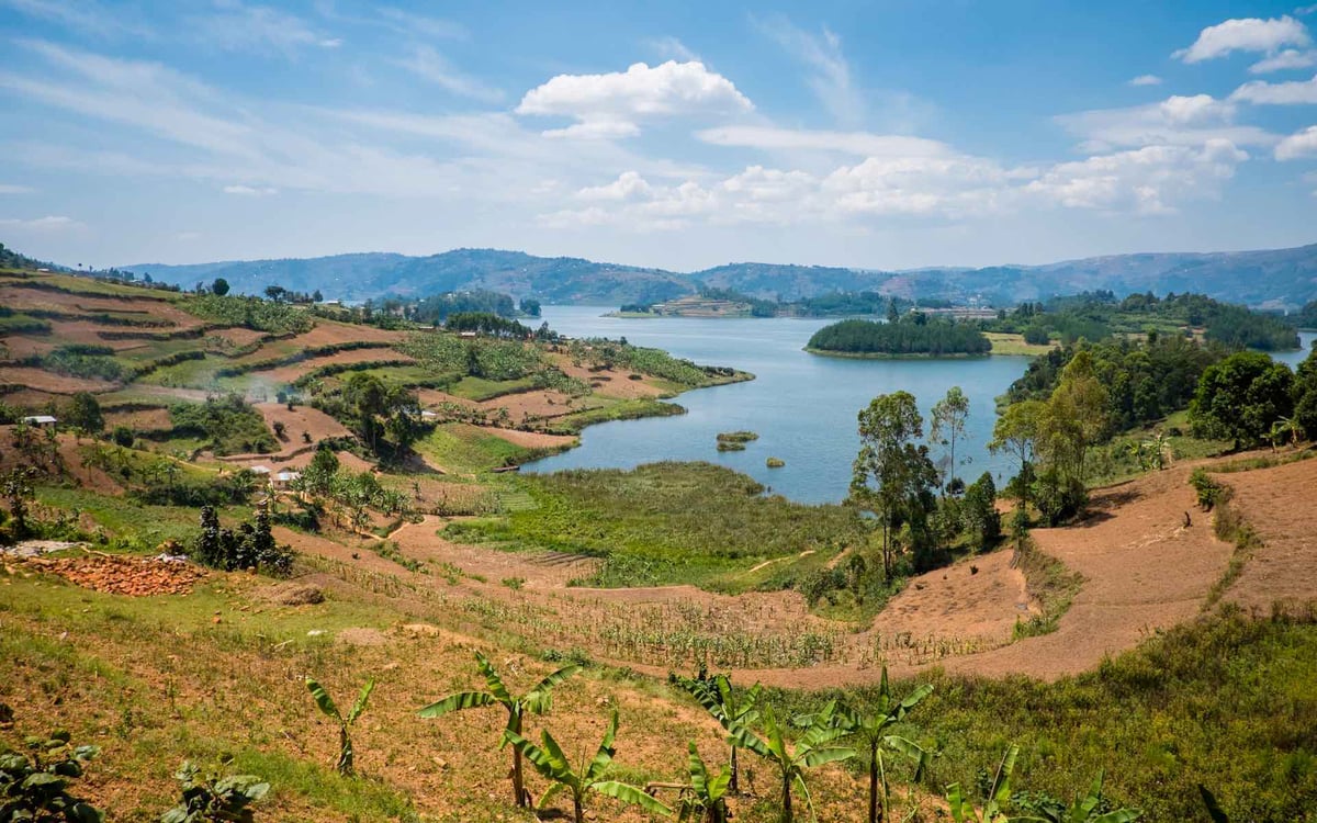 lake_kivu_landscape_rwanda_1920x1200 (1)