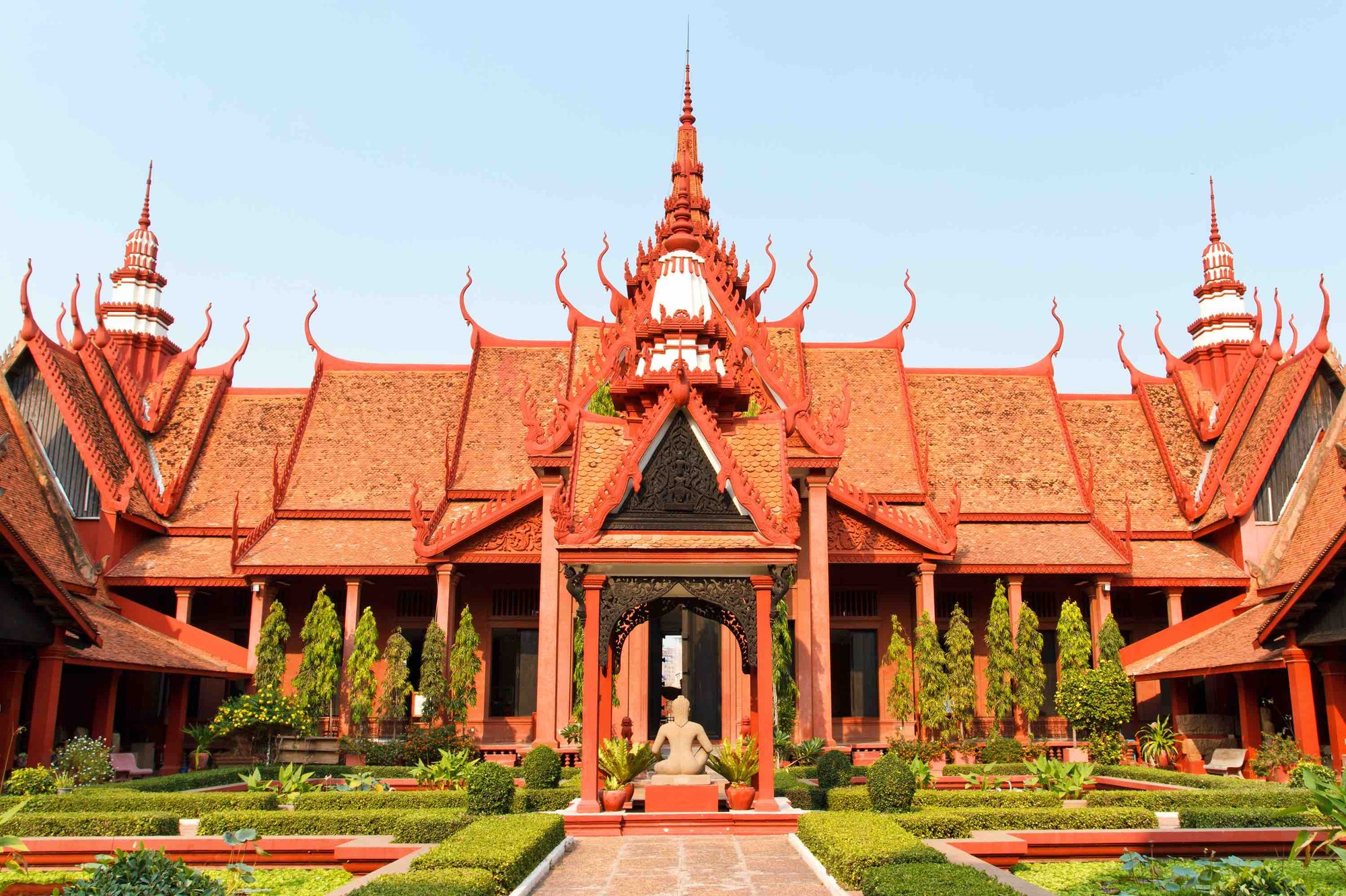 national_museum_of_cambodia_in_phnom_penh-1