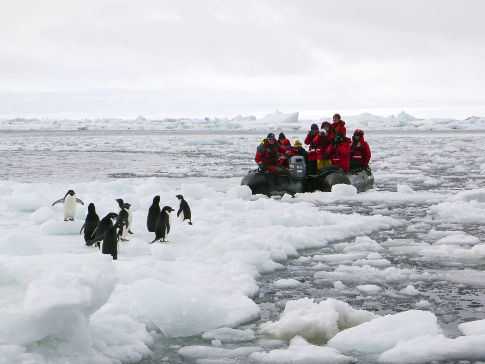 Antarctica_G_Expedition_Zodiak_vqfego