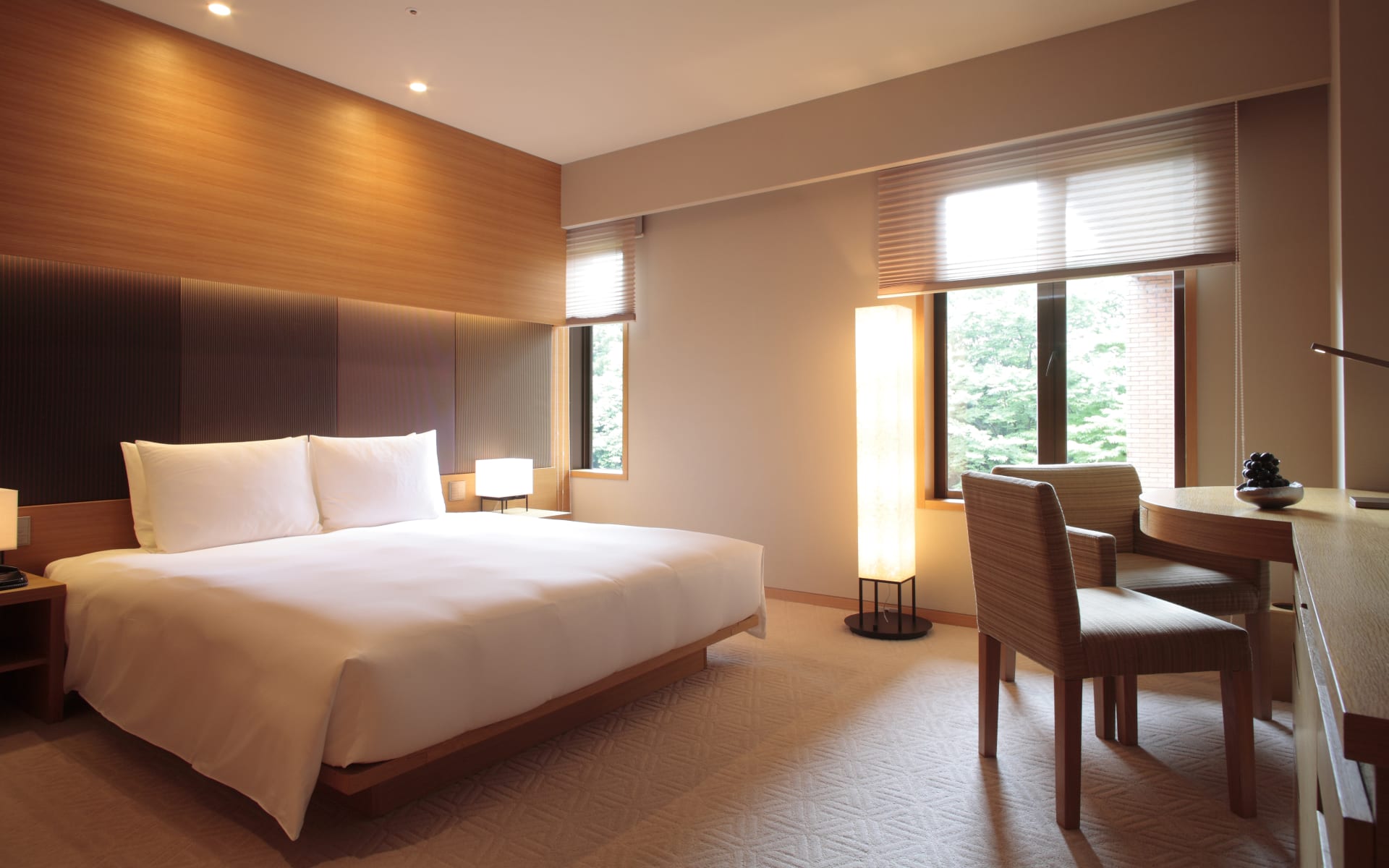Hyatt_Regency_Kyoto_King_Bedroom_tkdjra