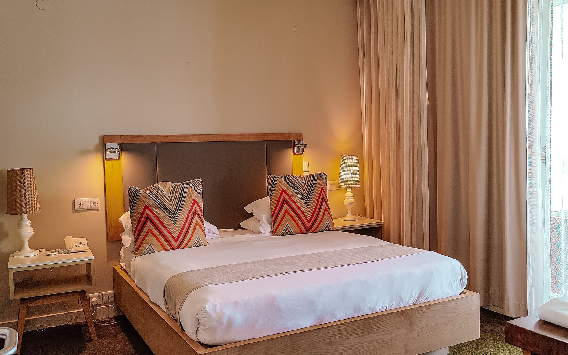 hotel_slipway_tanzania_bedroom