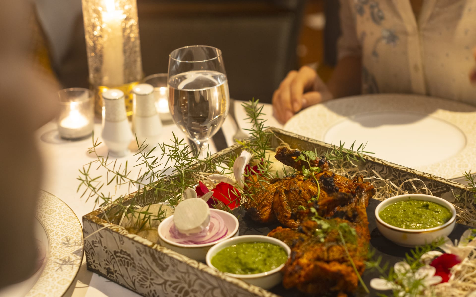 The_Oberoi_Amarvilas_Food_xqxgri