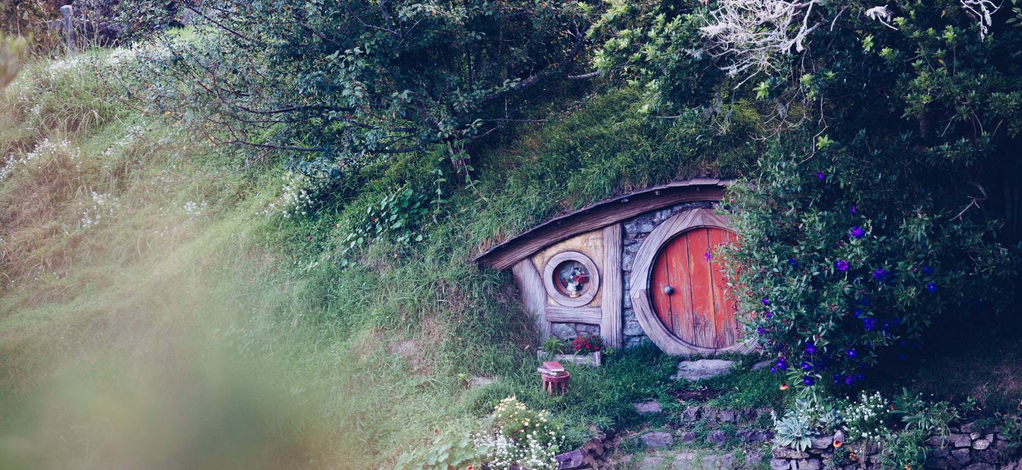 hobbiton_2_unsplash_ryknlg