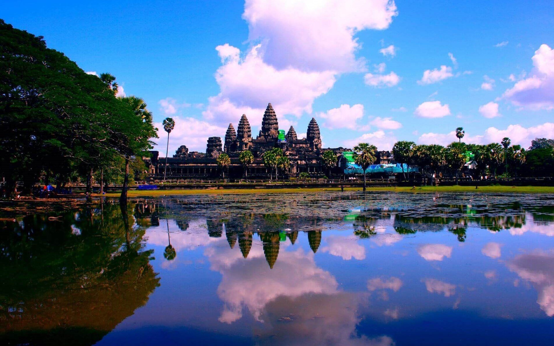 The Ultimate Guide to Angkor Wat (Including Where to Stay)