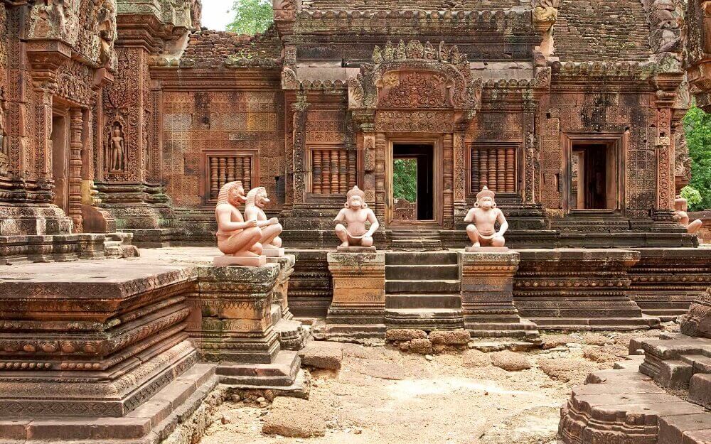 Banteay Srei statues in Angkor Cambodia