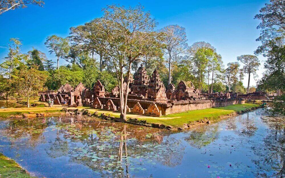 banteay_srei_temple_of_woman_angkor_wat_cambodia