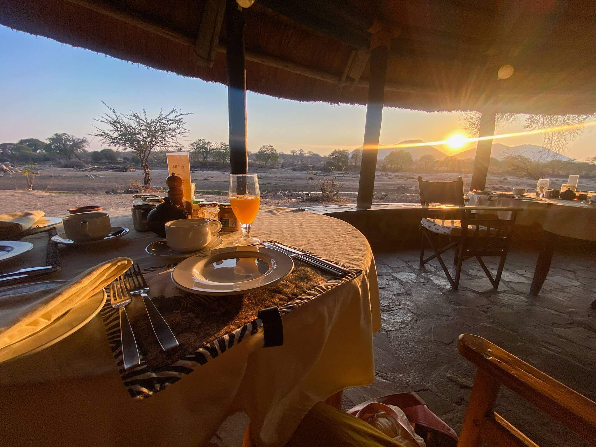 Sunrise breakfast at camp