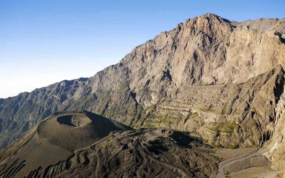 mount_meru_ash_cone_arusha_tanzania-2