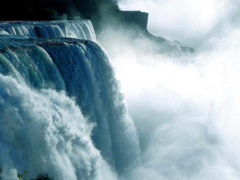 Niagara Falls rushing waterfall
