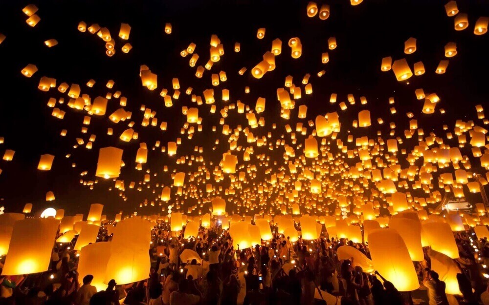 loy-krathong-chiang-mai-sky-lantern-festival-thailand