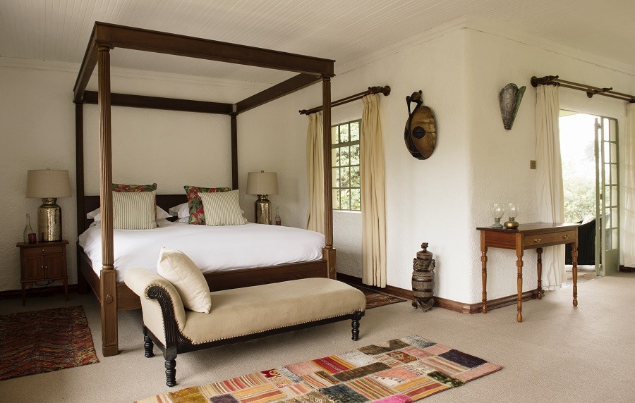 Sabinyo Silverback Lodge bedroom
