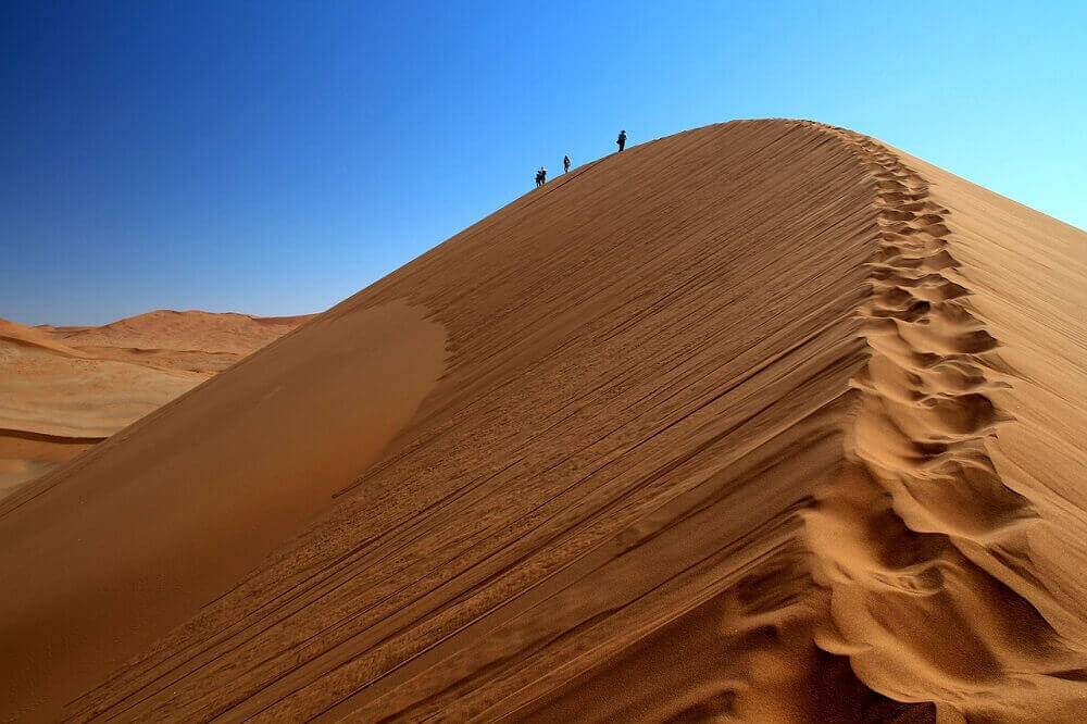 sand_dune_desert_in_namibia