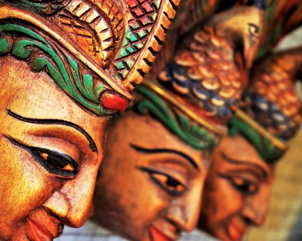 Sculpture of faces, Sri Lanka culture