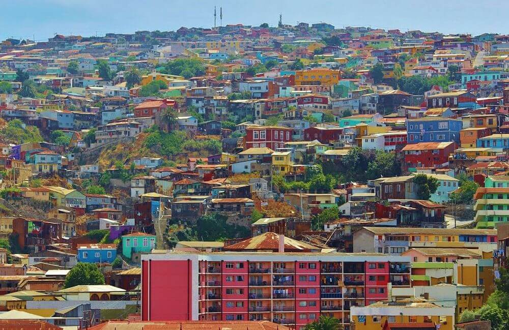 colourful hillside houses of valparaiso